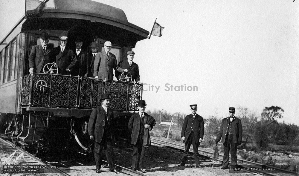 Postcard: Hardwick & Woodbury Railroad, inspecting new bridges